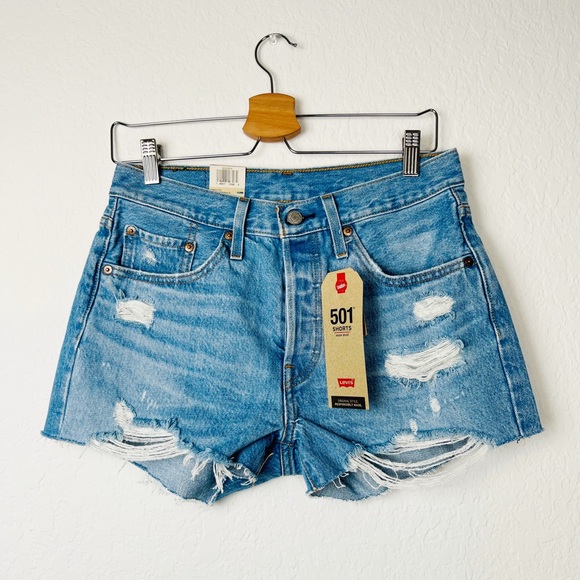 NEW Levi’s Premium 501 High Rise Distressed Shorts - Picture 3 of 12